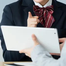 授業の前後はＴＶドラマの話でもりあがる